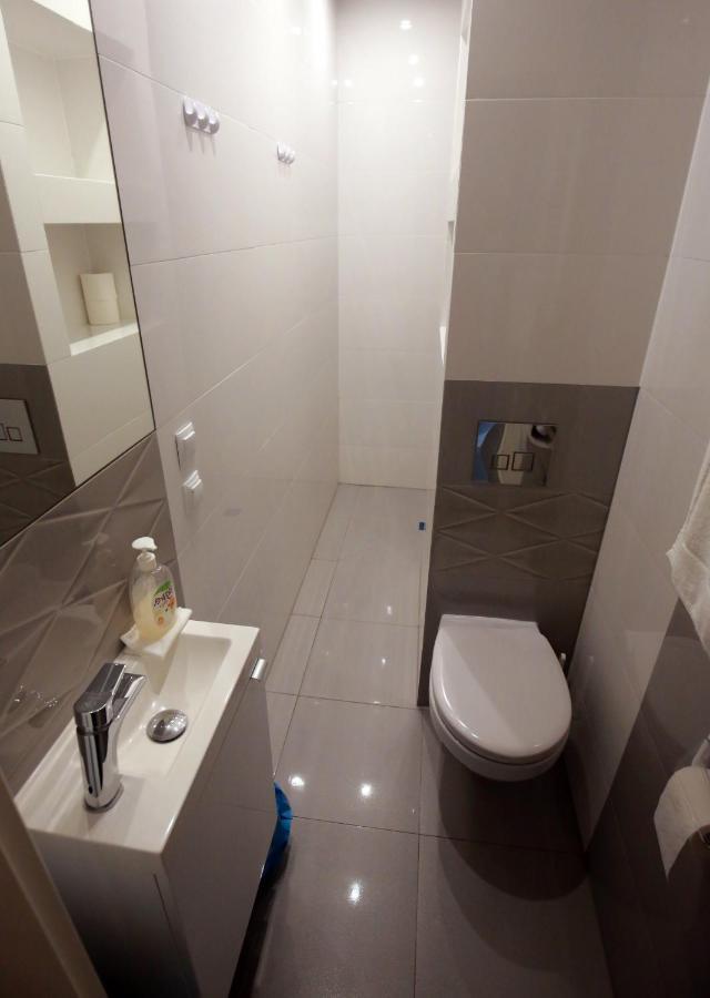 Pod Rozami Apartman Grzybowo  Kültér fotó