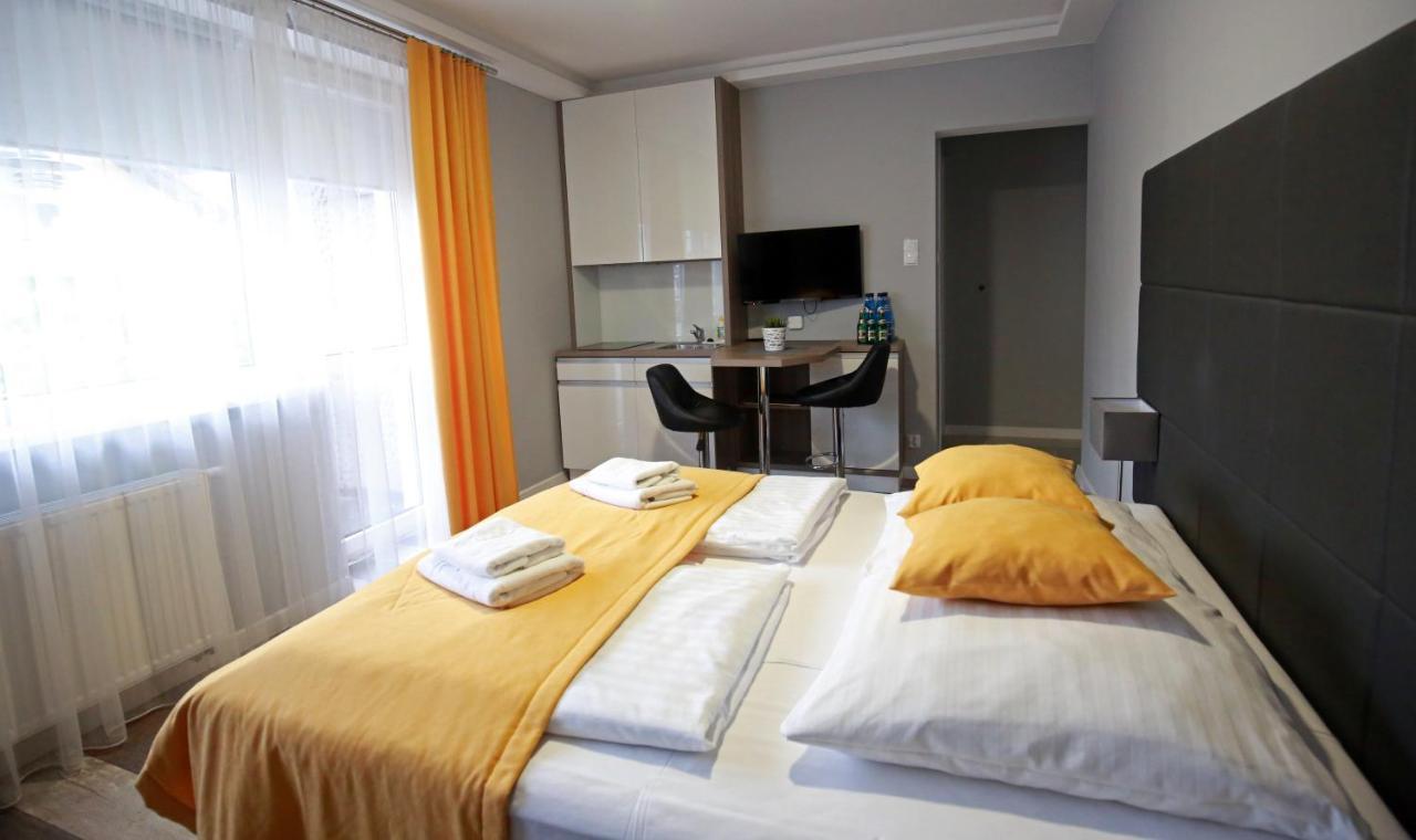 Pod Rozami Apartman Grzybowo  Kültér fotó